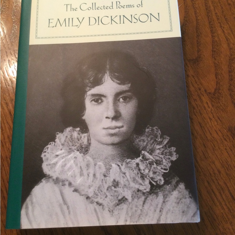 The Collected Poems of Emily Dickinson Hard Back
